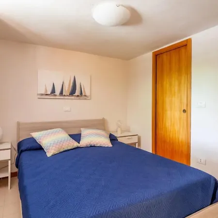 Holiday home Casa, Spiaggia E Giardino: “la Rana E Il Gigante”
